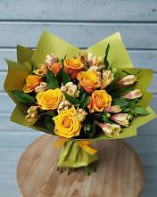 Букет цветов из:  Альстромерии и Розы #REPLACE_PRED# Рошале