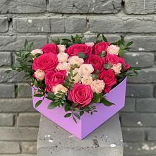 Цветочная композиция из Розы в коробке в Рошале