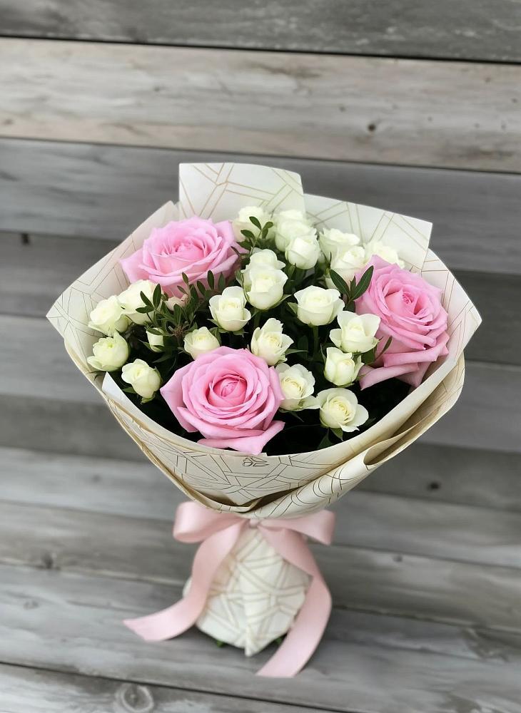 Букет цветов из: Розы в Рошале