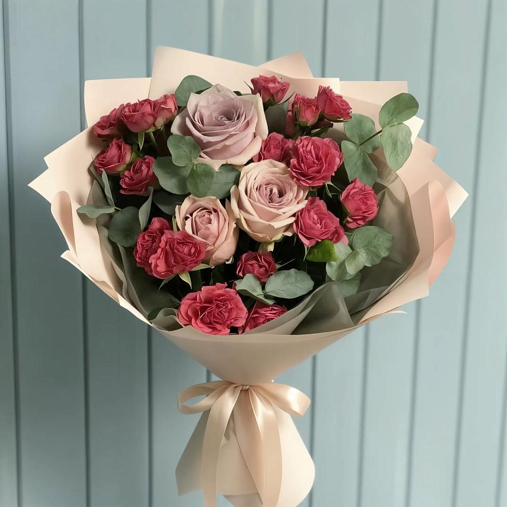 Букет цветов из: Гвоздики и Розы в Рошале