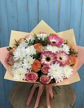 Букет цветов из:  Розы, Герберы и Хризантемы в Рошале