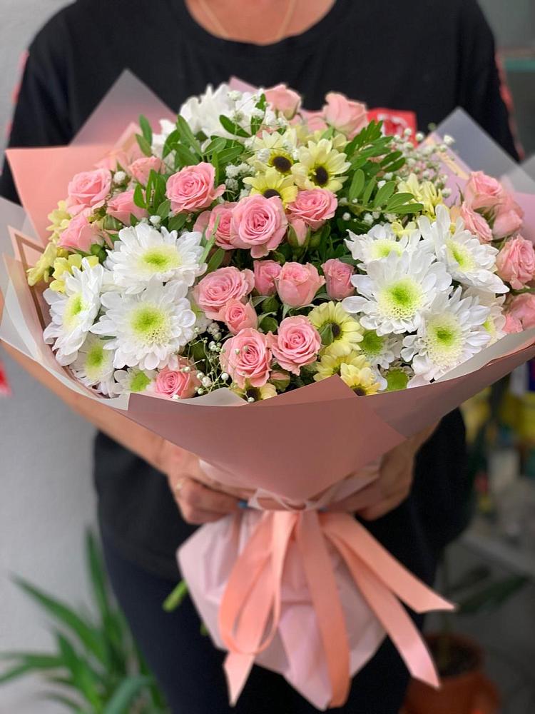 Букет цветов из: Розы и Хризантемы в Рошале