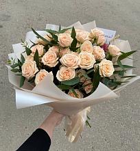 Букет Кремовые розы Латте в Рошале