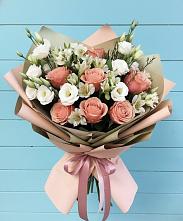 Букет цветов из:  Розы, Альстромерии и Лизиантусы в Рошале