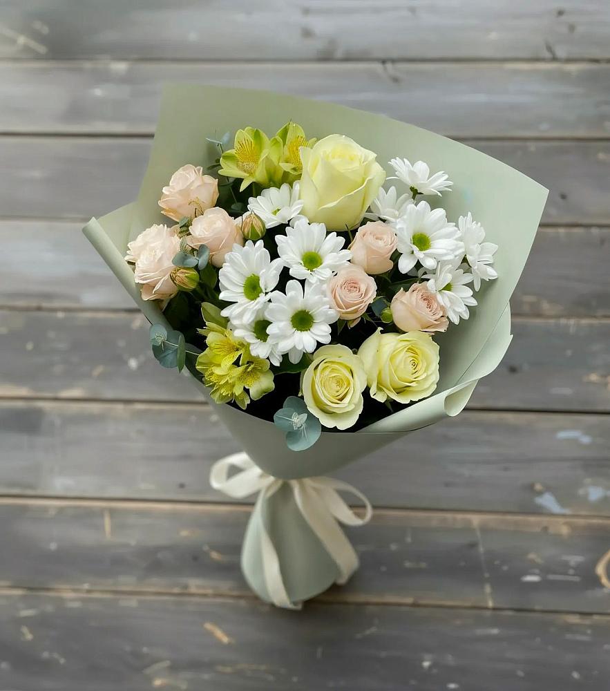 Букет цветов из: Альстромерии, Розы и Хризантемы в Рошале
