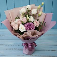 Букет цветов из:  Розы и Лизиантусы в Рошале