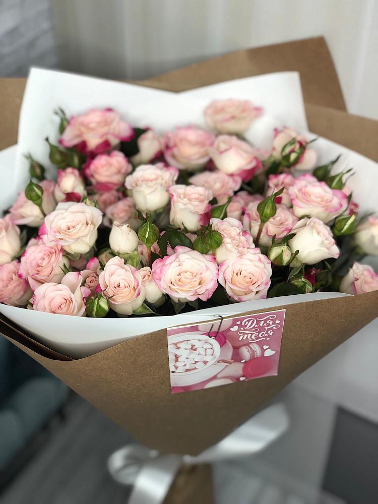 Букет цветов из: Розы в Рошале