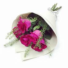 Букет цветов из:  Розы в Рошале
