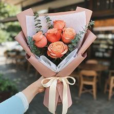 Букет цветов из:  Розы в Рошале