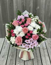 Букет цветов из:  Альстромерии, Гвоздики, Розы и Хризантемы в Рошале