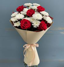 Букет цветов из:  Розы и Хризантемы в Рошале