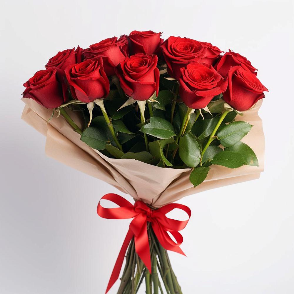 Букет 11 Красных роз Эдлесс Лав в Рошале
