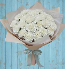 Букет цветов из:  Гвоздики в Рошале