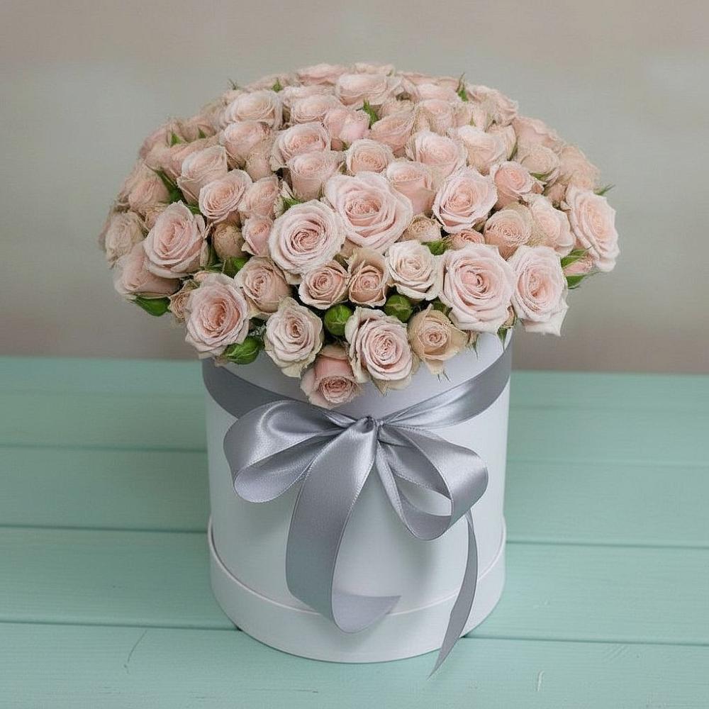 Цветочная композиция из Розы в шляпной коробке в Рошале